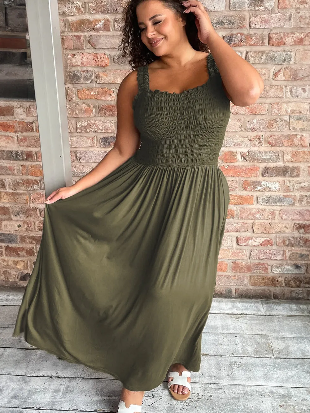 Amazon Rainforest Green Ruched Bodice Sleeveless Plus Size Full-Length Dress