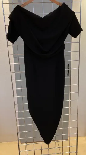 Atom label black crepe dress