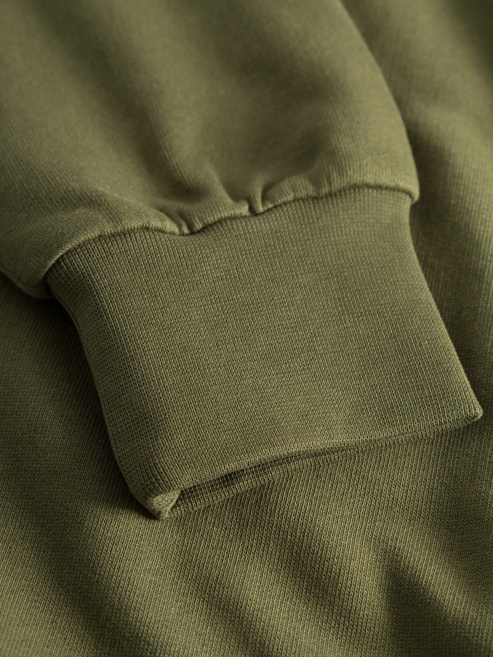 Basic badge sweat - Dark Olive