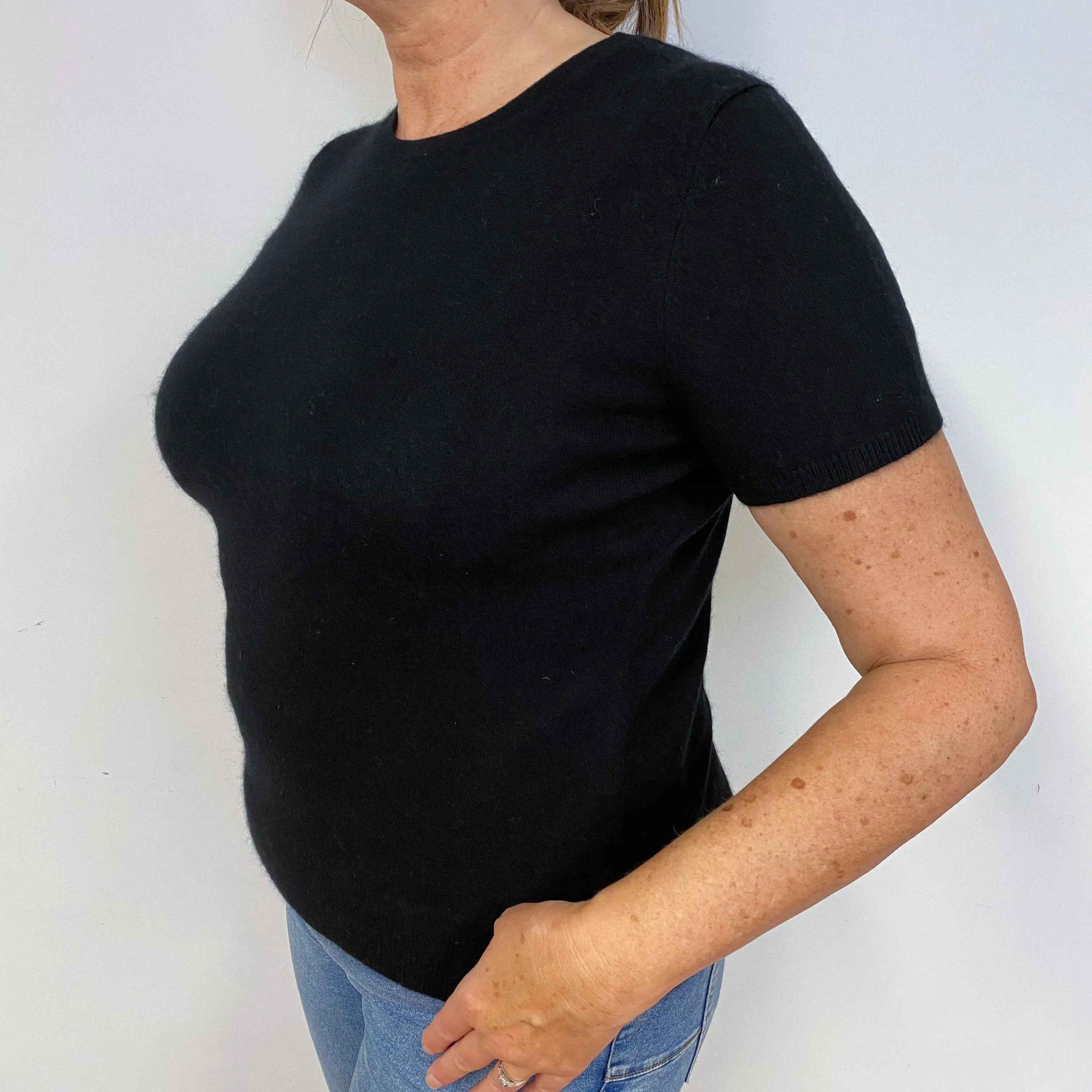 Black Short Sleeved Crew Neck Jumper Large