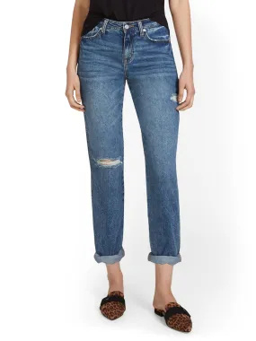 High-Waisted Curvy Dream Boyfriend Jeans - Medium Blue Wash