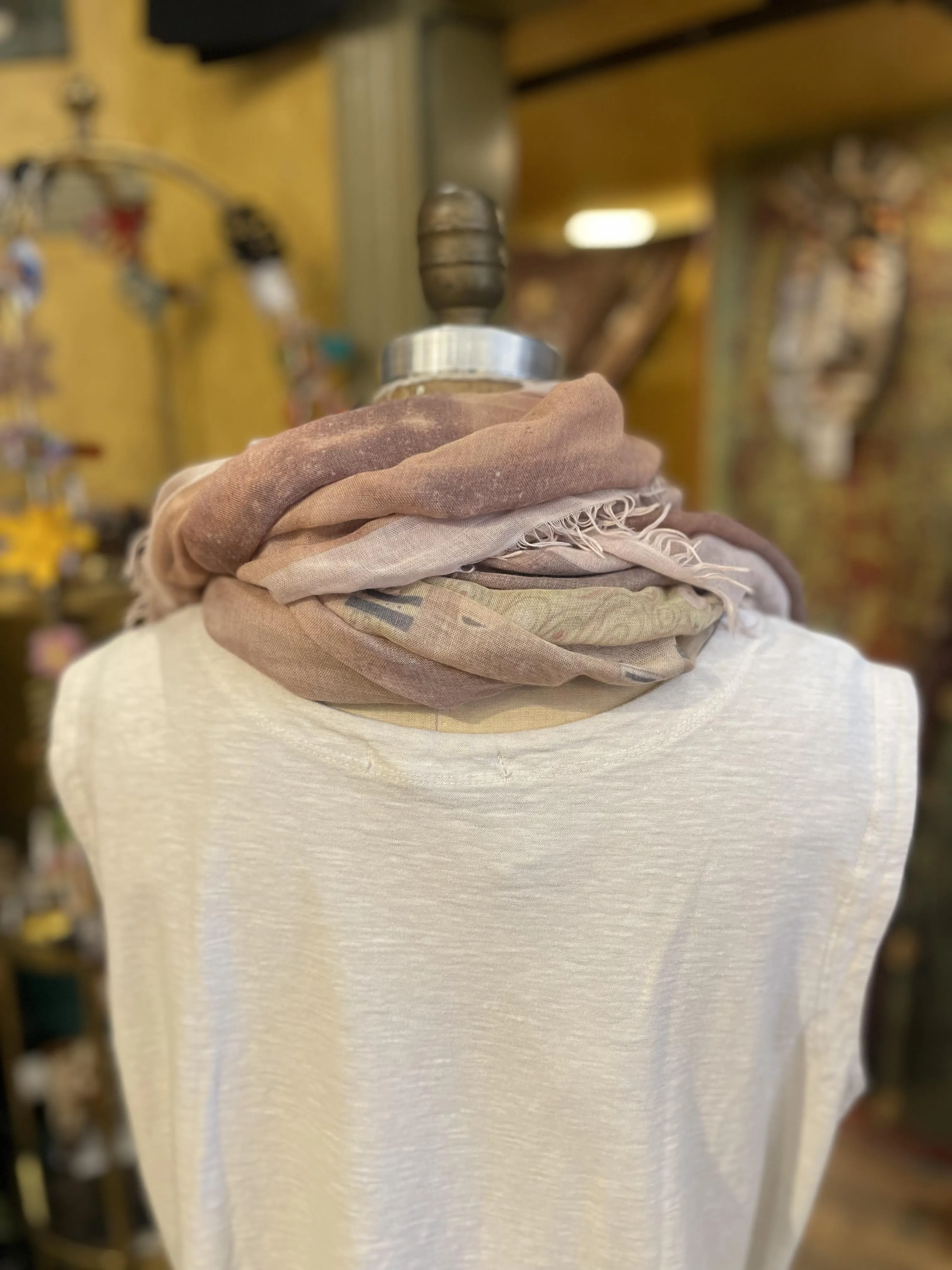 Klimt "The Kiss" Scarf- Blush