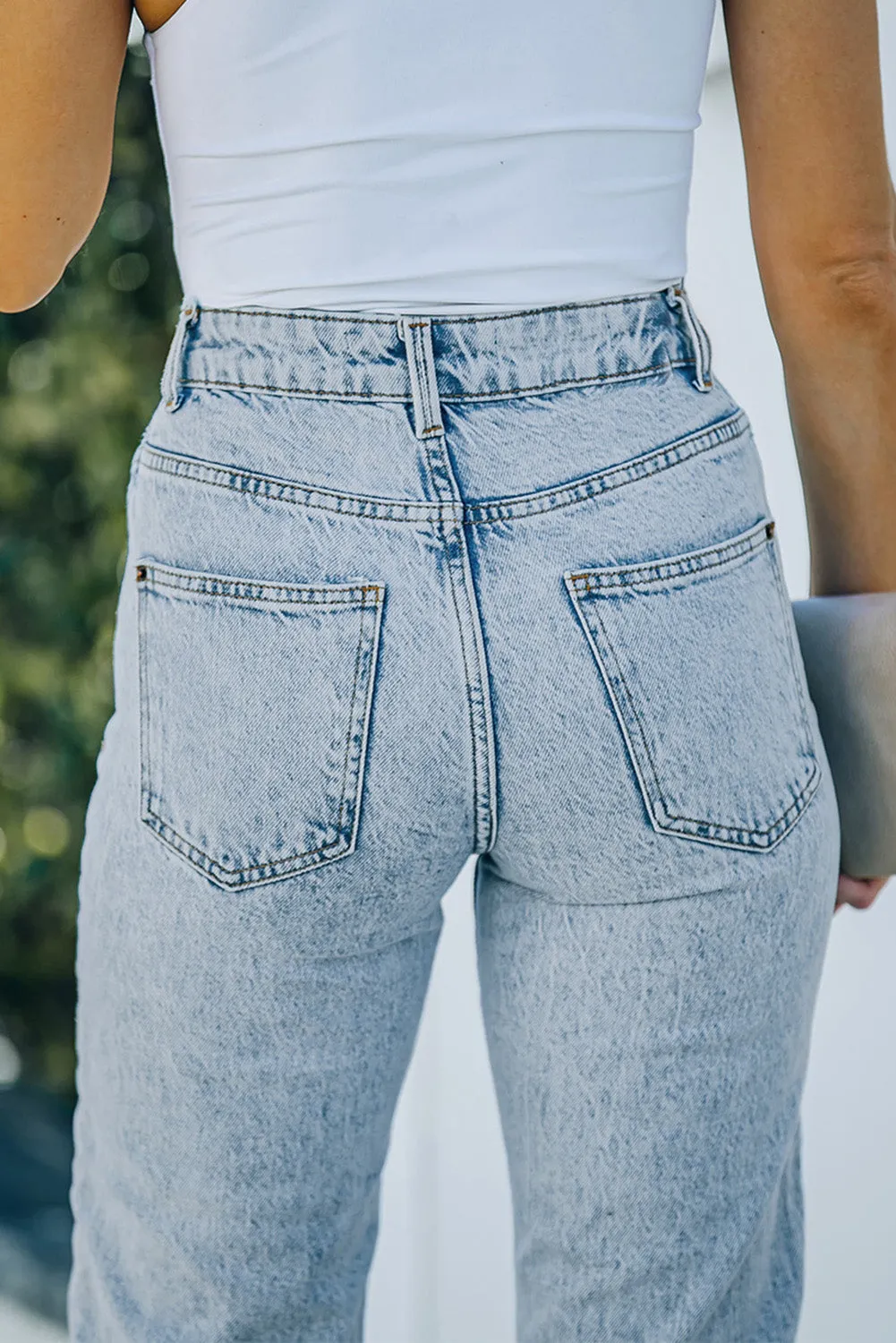 Light Washed Straight Leg Ankle Jeans