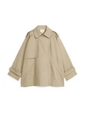 Short trench coat