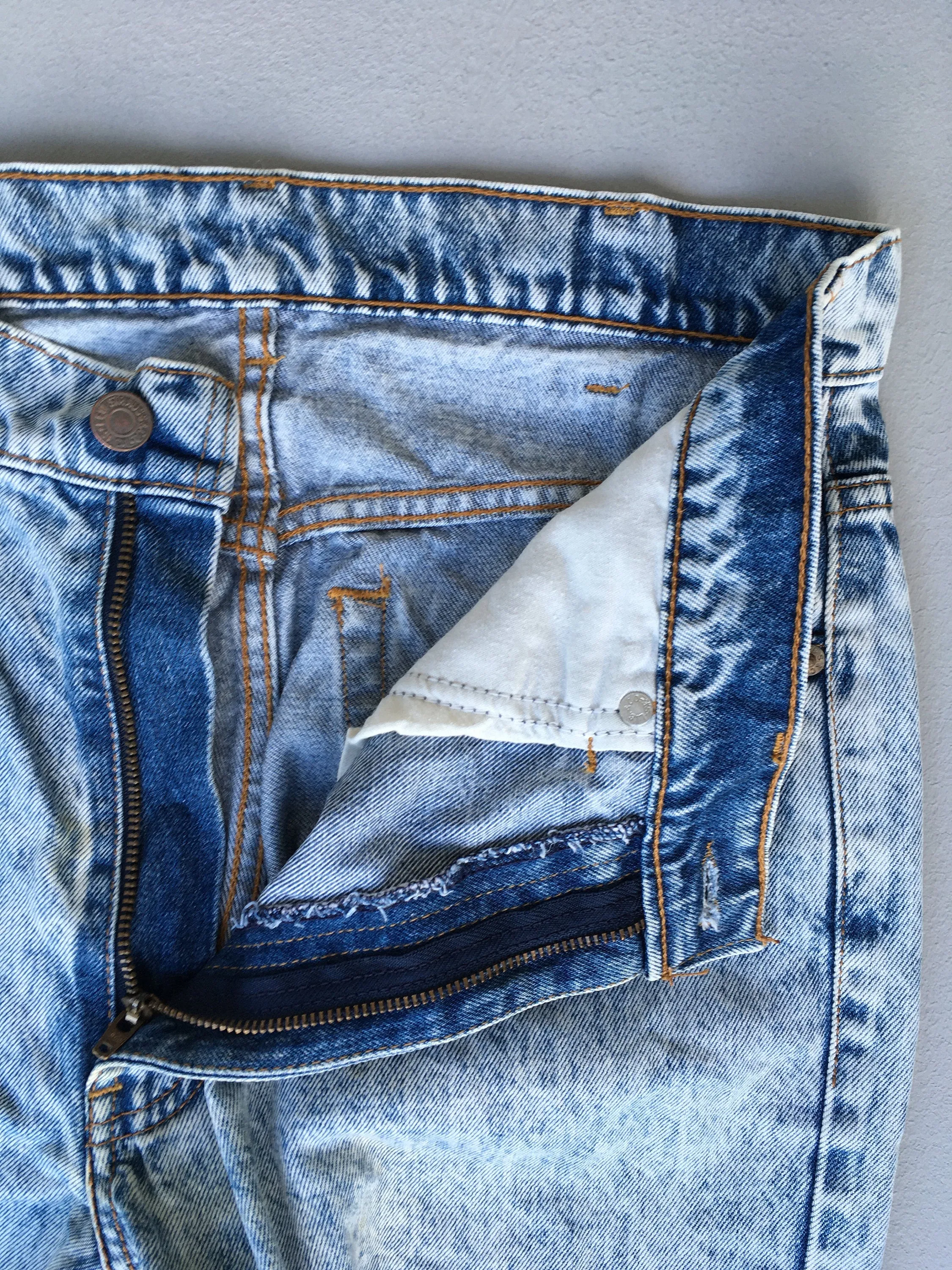 Size 30x27.5 Levi's 626 Faded Blue Jeans High Waisted