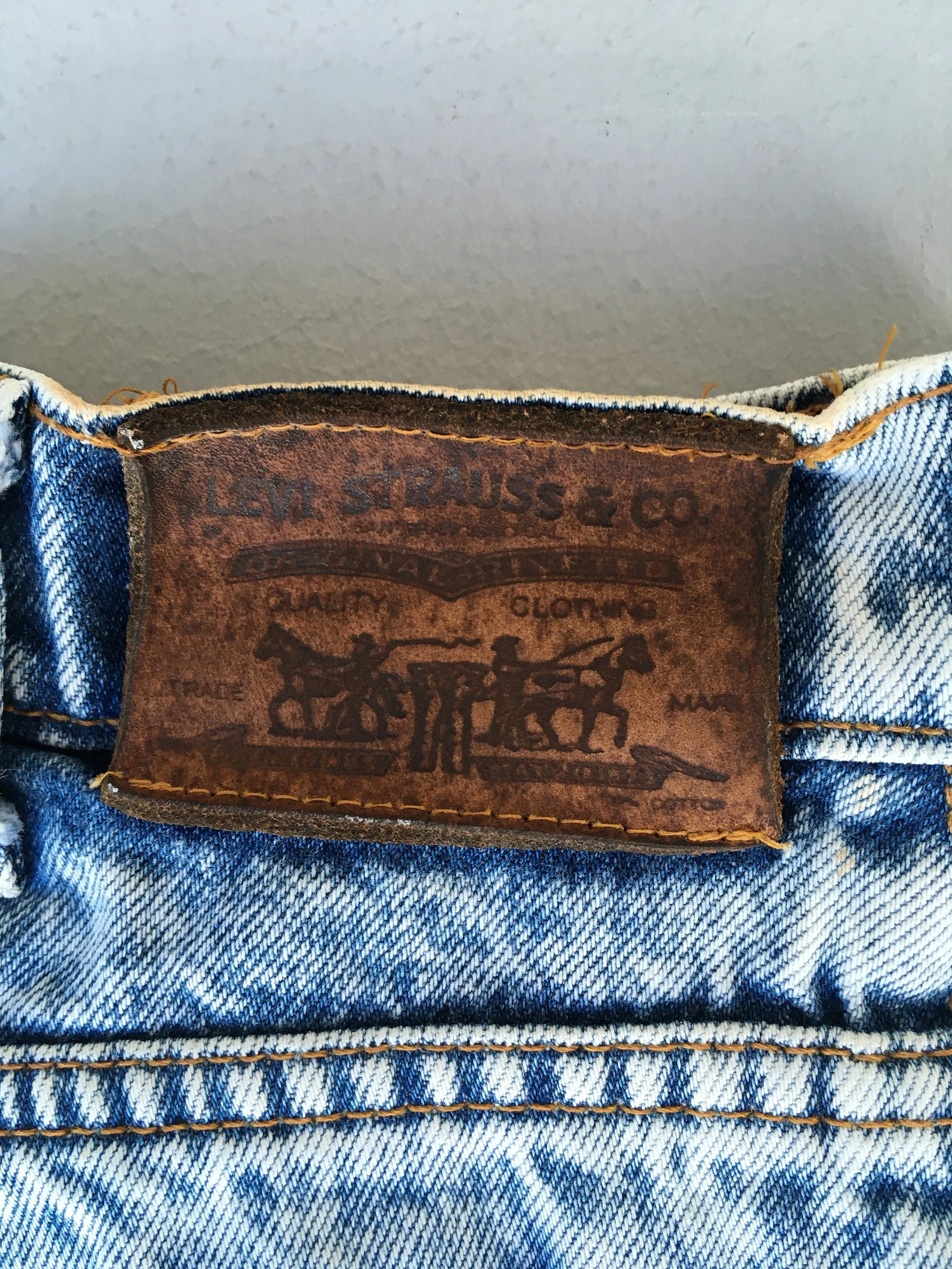 Size 30x27.5 Levi's 626 Faded Blue Jeans High Waisted