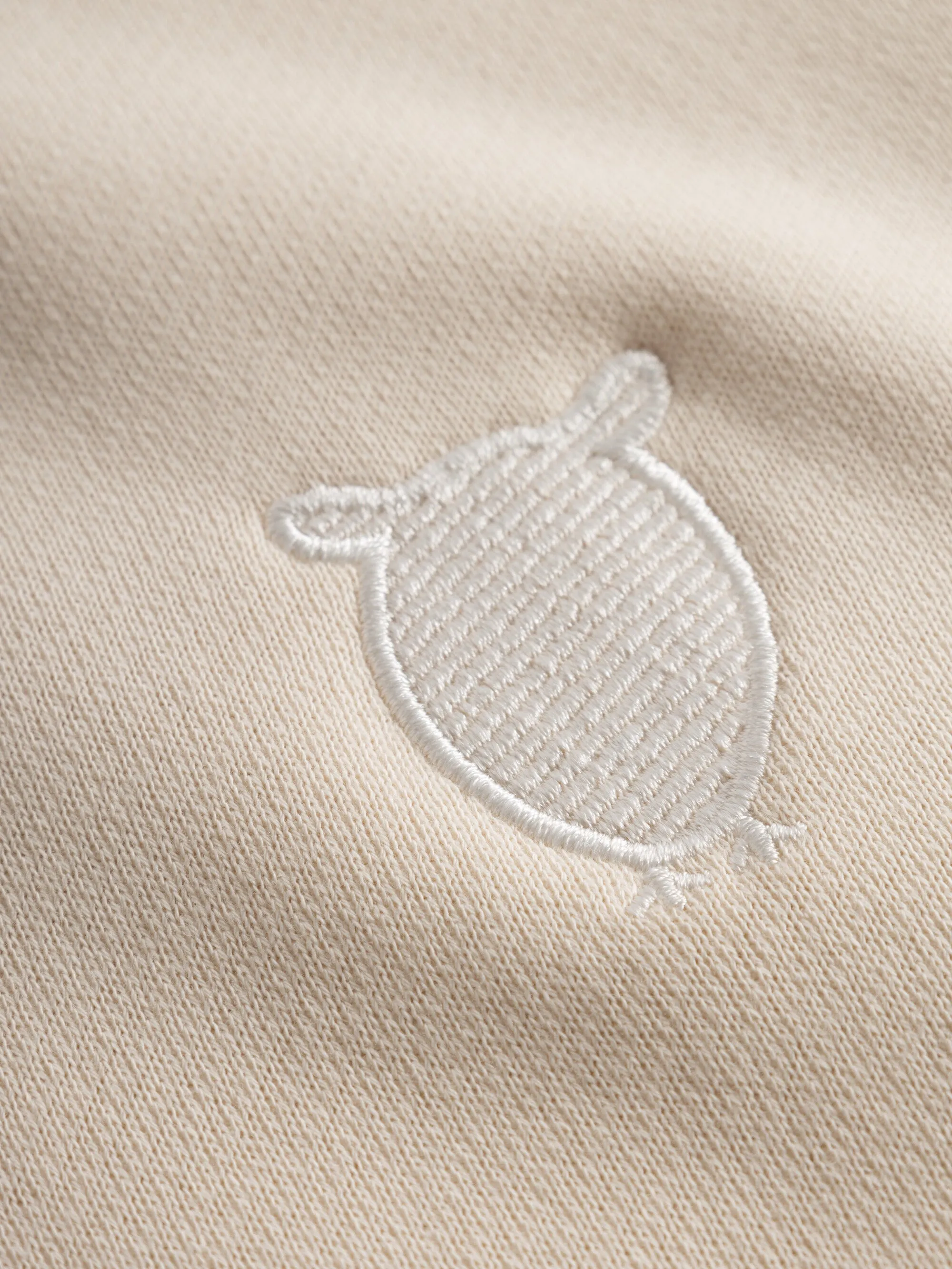 Straight fit sweat with embroidery at chest - Buttercream