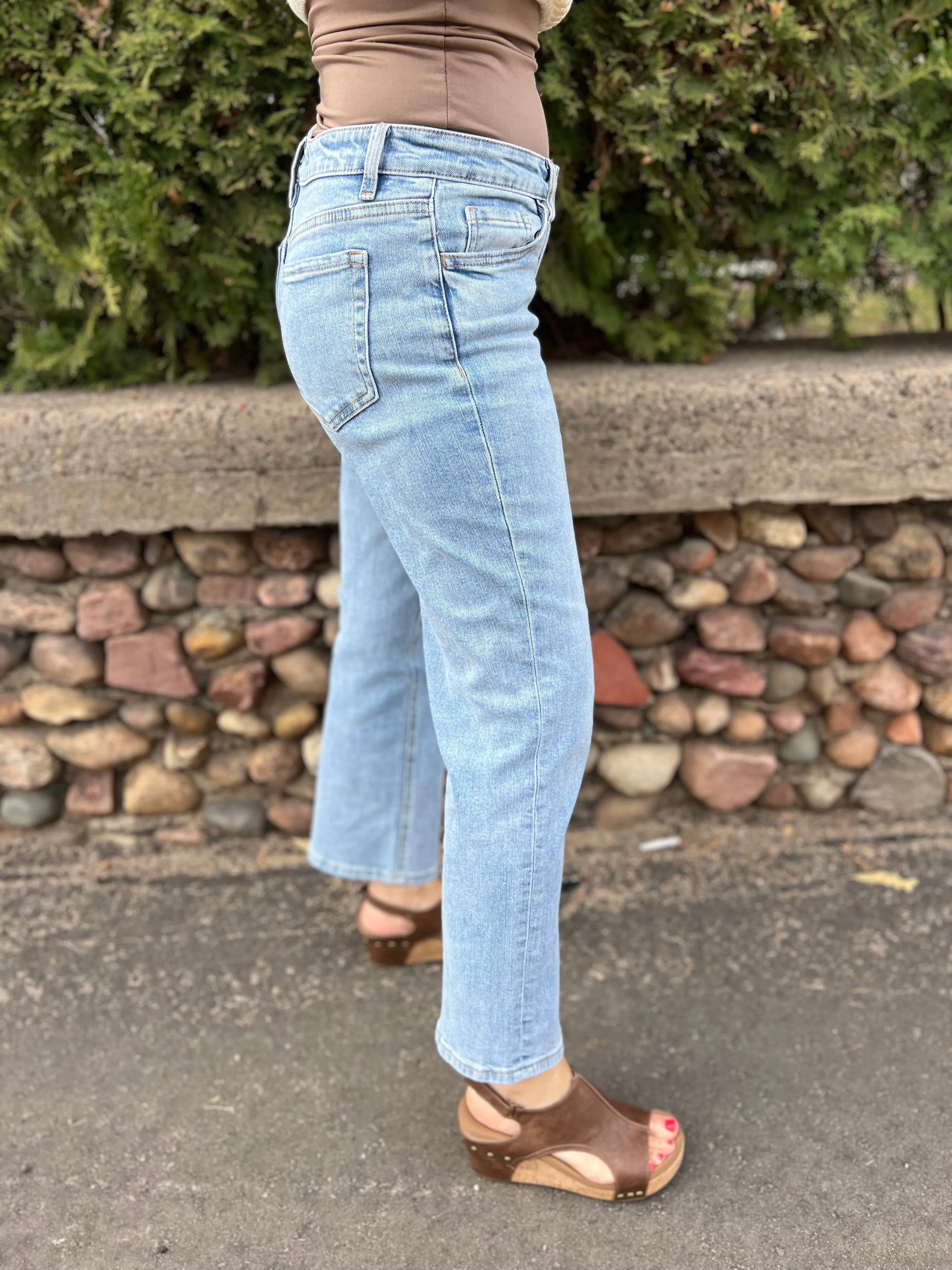 Vervet Mid Rise Crop Straight Dad Jean