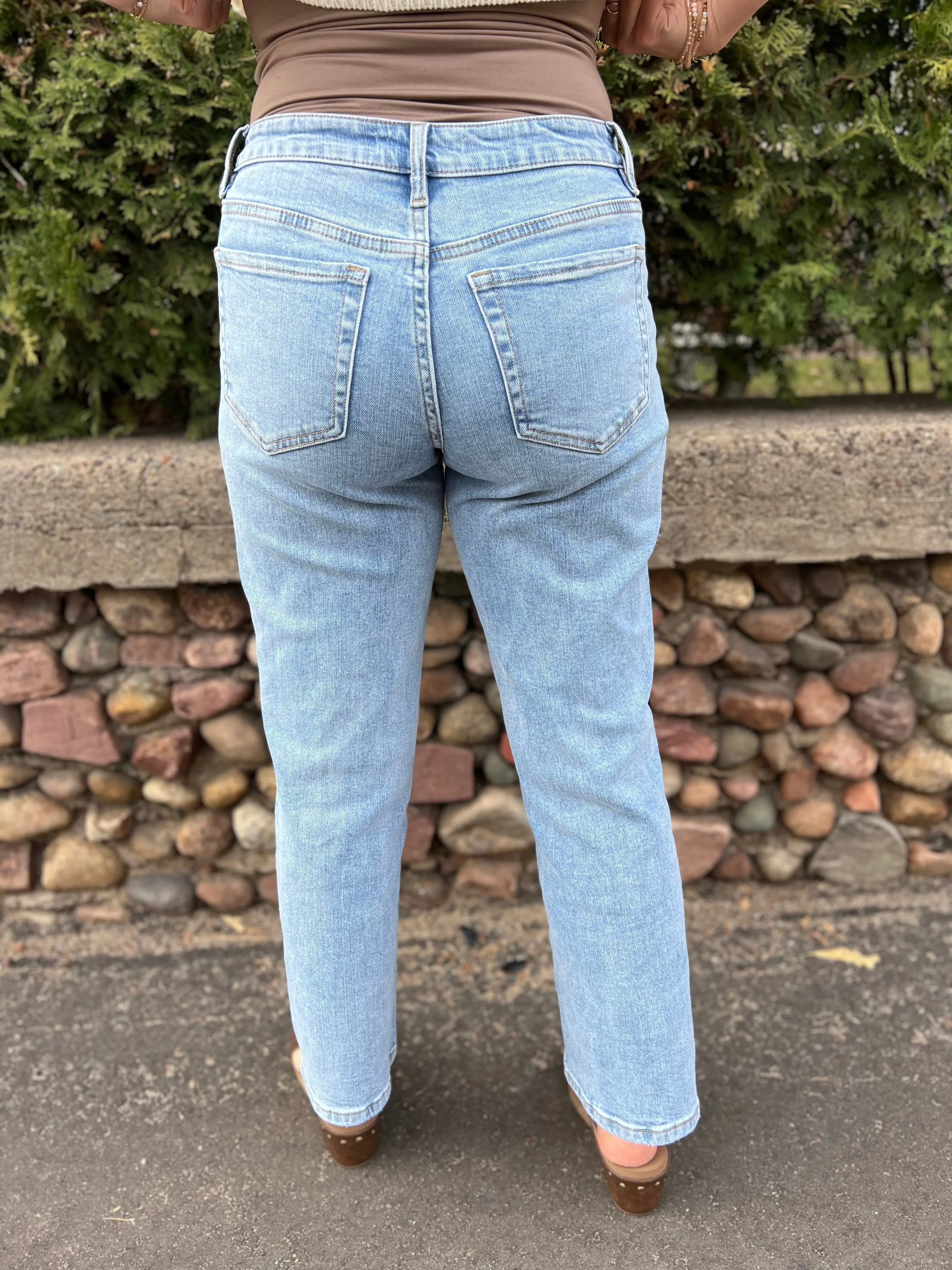 Vervet Mid Rise Crop Straight Dad Jean